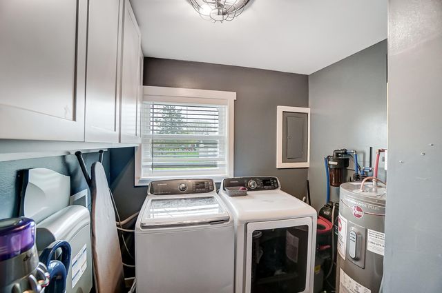135 Kraft Drive, Ashville, OH 43103