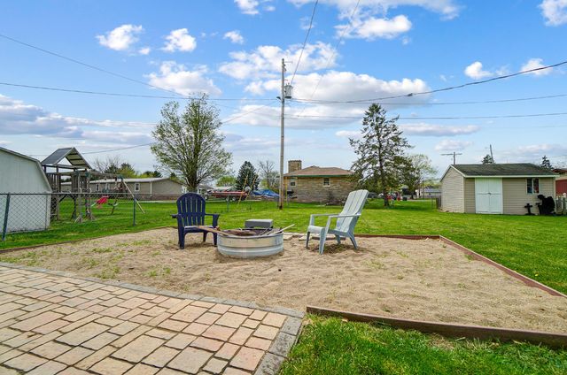 135 Kraft Drive, Ashville, OH 43103