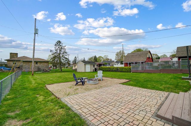 135 Kraft Drive, Ashville, OH 43103