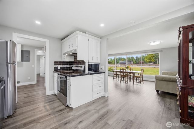 108 W Bartlett Road, Lynden, WA 98264