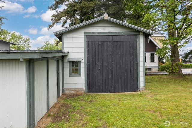 108 W Bartlett Road, Lynden, WA 98264