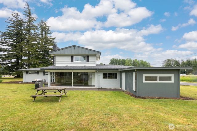 108 W Bartlett Road, Lynden, WA 98264