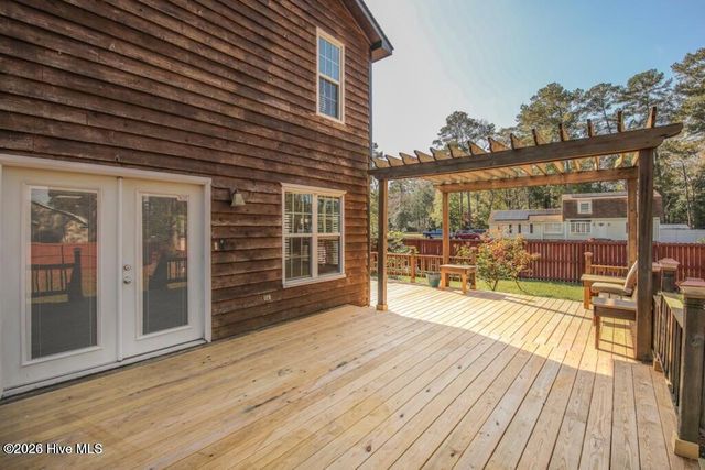 1516 Candlewick Drive, Greenville, NC 27834