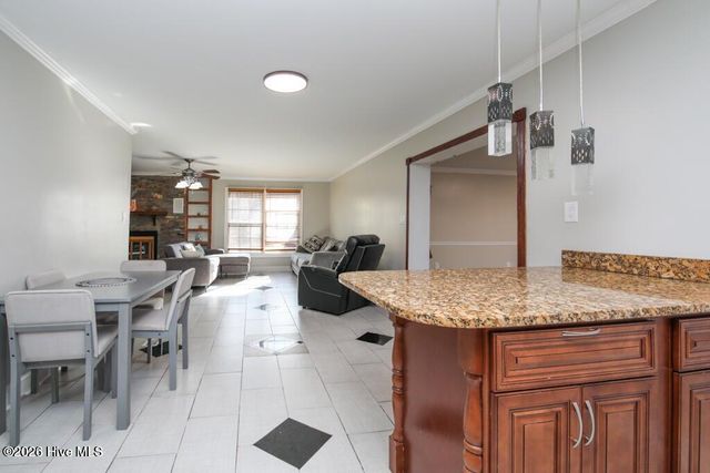 1516 Candlewick Drive, Greenville, NC 27834