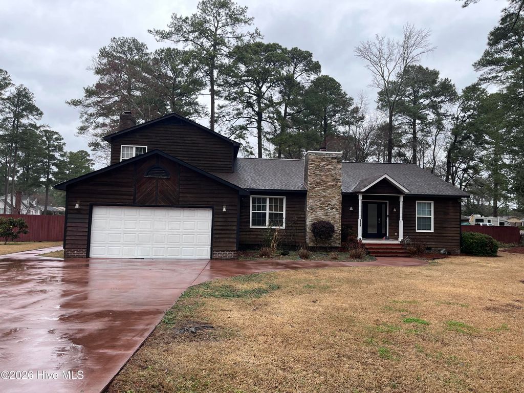 1516 Candlewick Drive, Greenville, NC 27834