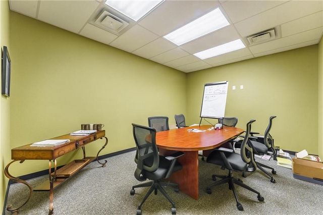 1479 executive Place B, Springdale, AR 72762