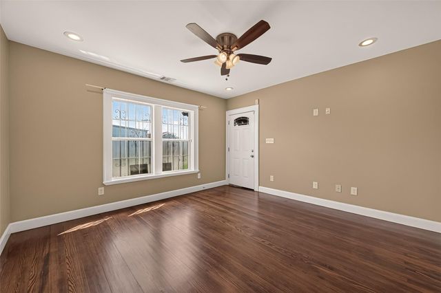 1305 Munger Street, Houston, TX 77023