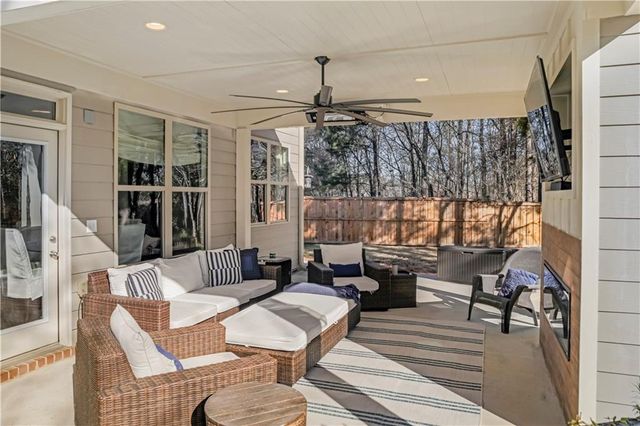 2273 Overlook Avenue, Lithonia, GA 30058