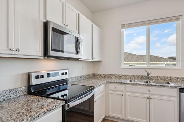 1682 LITTLELEAF BOXWOOD LOOP, Mascotte, FL 34753