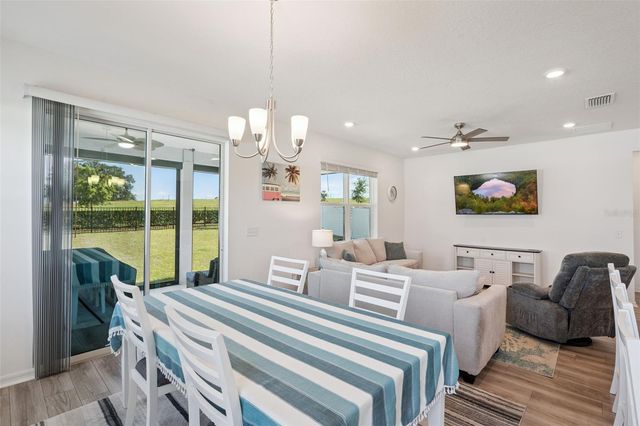 1682 LITTLELEAF BOXWOOD LOOP, Mascotte, FL 34753