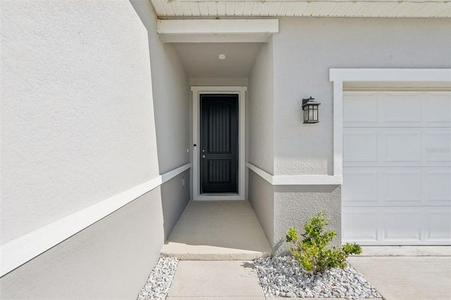 1682 LITTLELEAF BOXWOOD LOOP, Mascotte, FL 34753