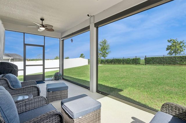 1682 LITTLELEAF BOXWOOD LOOP, Mascotte, FL 34753