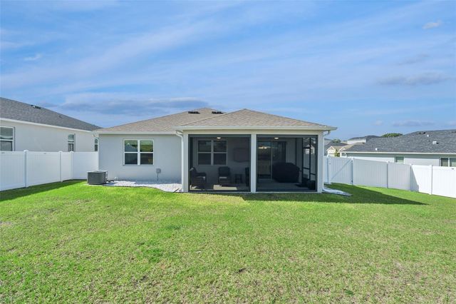1682 LITTLELEAF BOXWOOD LOOP, Mascotte, FL 34753