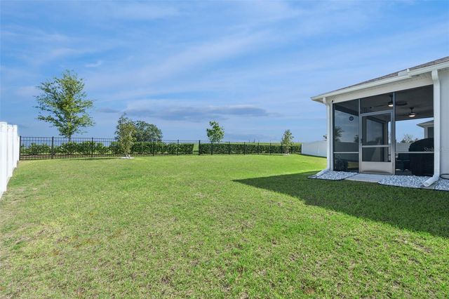 1682 LITTLELEAF BOXWOOD LOOP, Mascotte, FL 34753