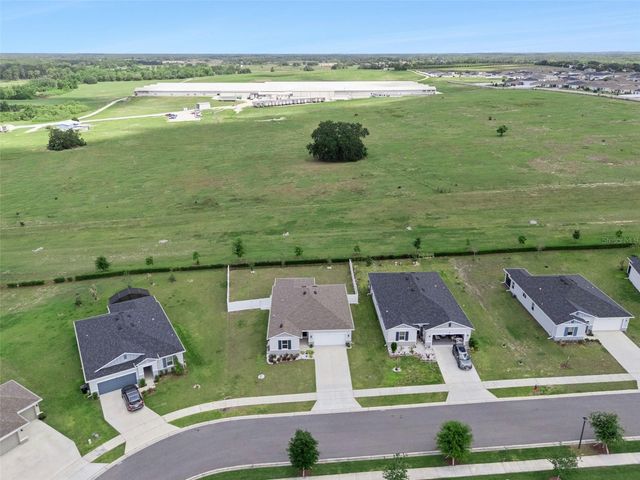 1682 LITTLELEAF BOXWOOD LOOP, Mascotte, FL 34753