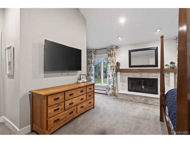 5150 S Logan Dr, Littleton, CO 80121
