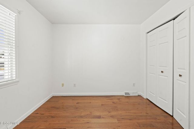 28 Dogwood Lane, Colonie, NY 12211