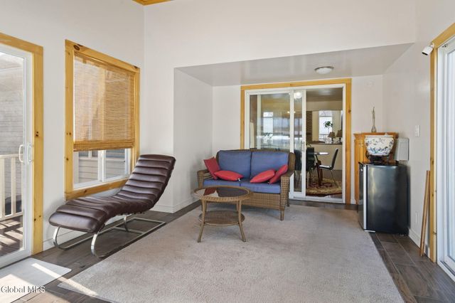 28 Dogwood Lane, Colonie, NY 12211