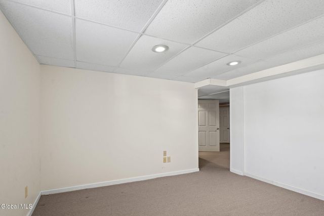 28 Dogwood Lane, Colonie, NY 12211