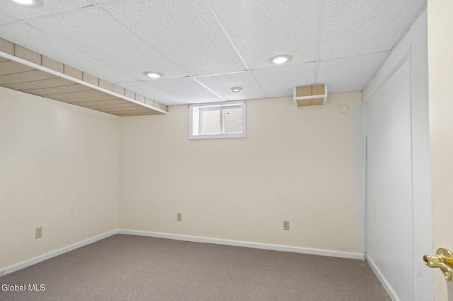 28 Dogwood Lane, Colonie, NY 12211