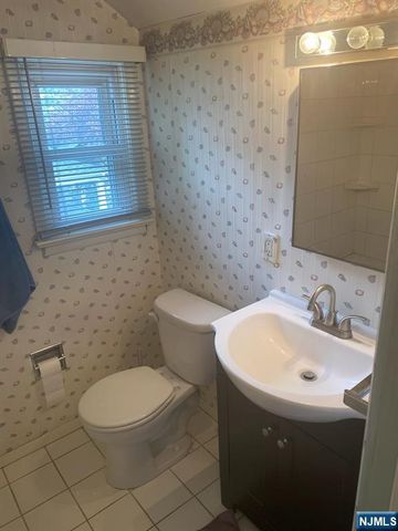 62 Tuxedo Avenue, Hawthorne, NJ 07506