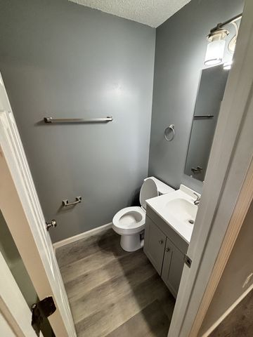 3421 Meadow Ct, Nashville, TN 37207