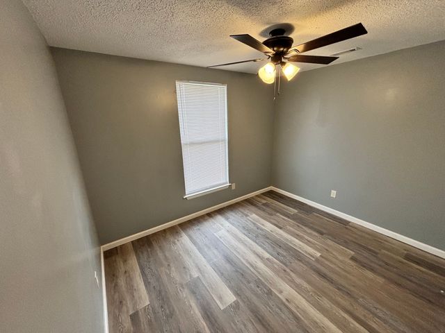 3421 Meadow Ct, Nashville, TN 37207