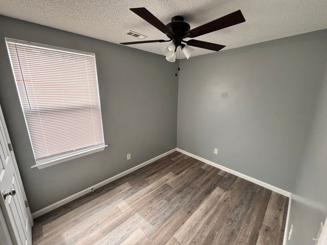 3421 Meadow Ct, Nashville, TN 37207