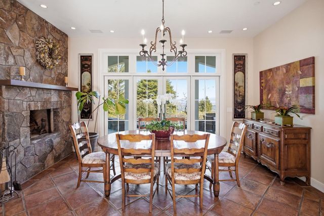 950 Espinosa Road, Woodside, CA 94062