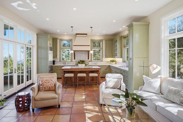 950 Espinosa Road, Woodside, CA 94062