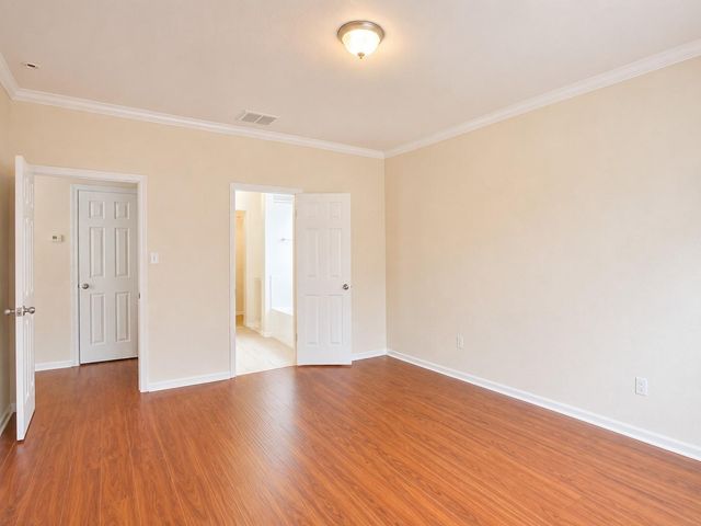 2005 Creek Run Drive, Pearland, TX 77584