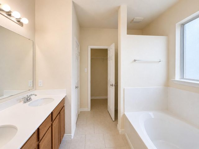 2005 Creek Run Drive, Pearland, TX 77584