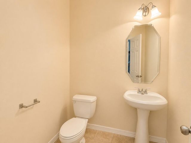 2005 Creek Run Drive, Pearland, TX 77584