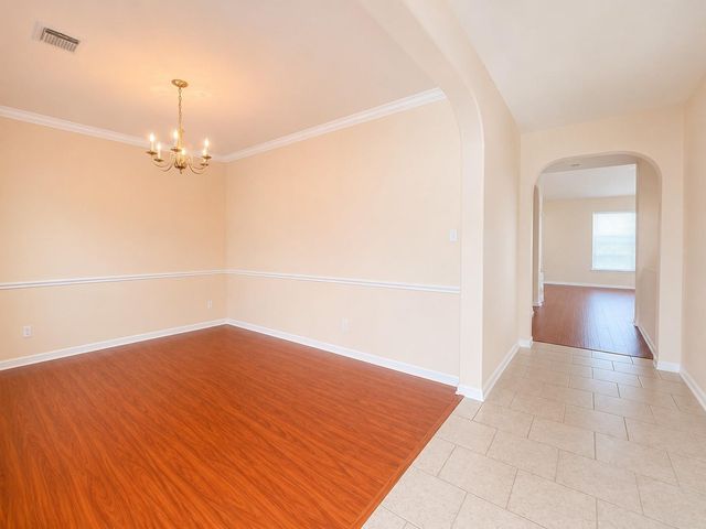 2005 Creek Run Drive, Pearland, TX 77584