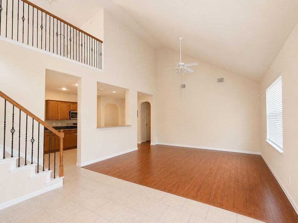 2005 Creek Run Drive, Pearland, TX 77584