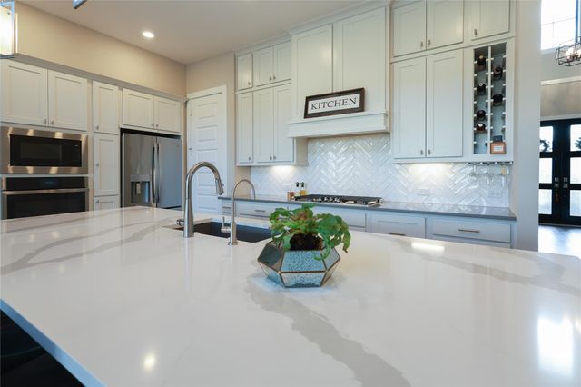 24902 Pavonia Lake Lane, Tomball, TX 77375