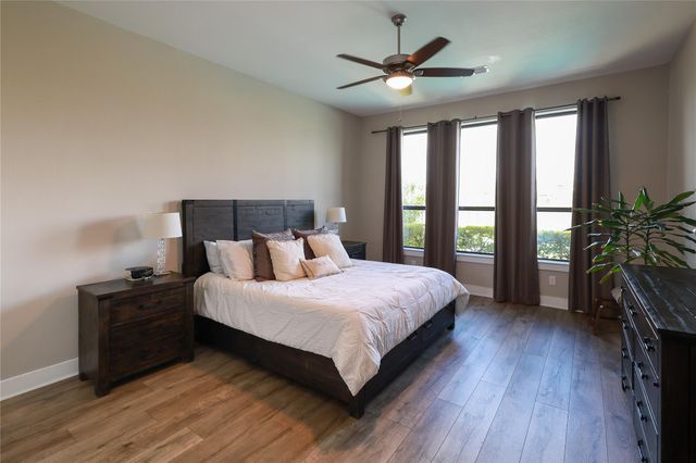 24902 Pavonia Lake Lane, Tomball, TX 77375