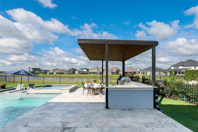 24902 Pavonia Lake Lane, Tomball, TX 77375