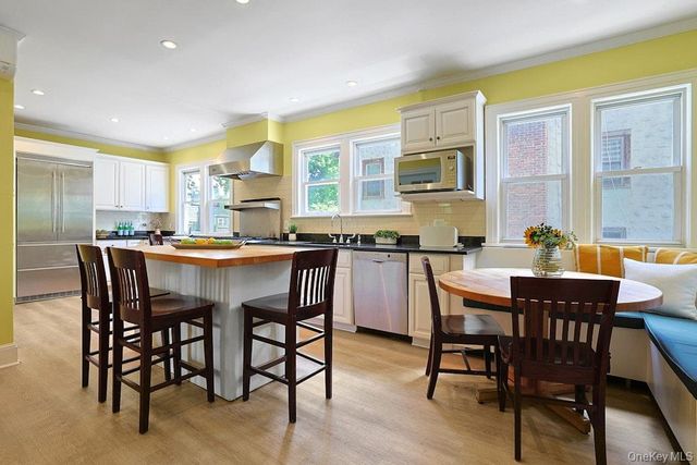 91 Vaughn Avenue, New Rochelle, NY 10801