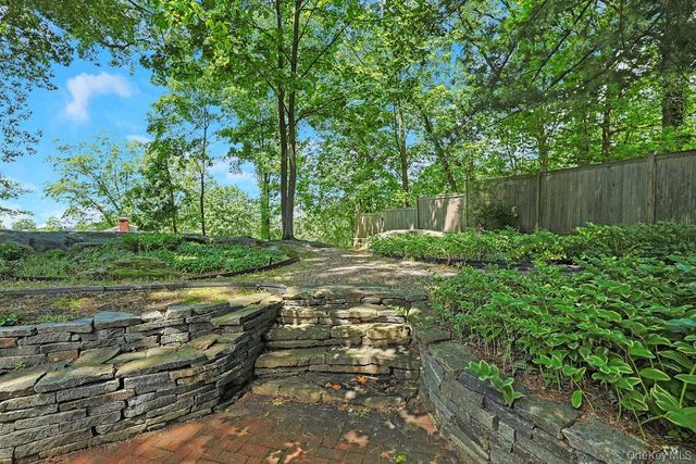 91 Vaughn Avenue, New Rochelle, NY 10801