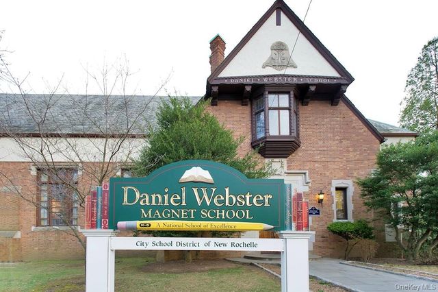 91 Vaughn Avenue, New Rochelle, NY 10801