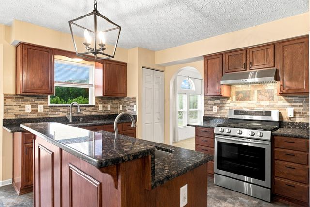 2515 Lackey Meadows Drive, Delaware, OH 43015
