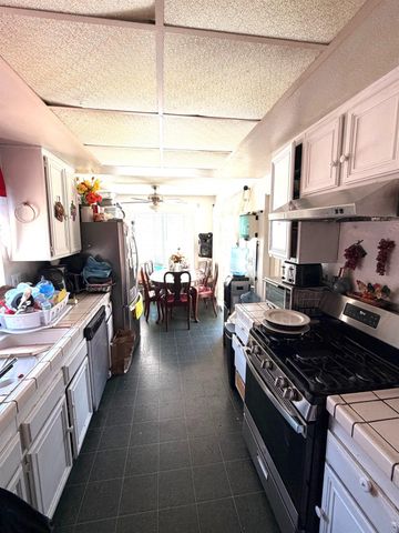 4480 Lineras Way, Sacramento, CA 95823
