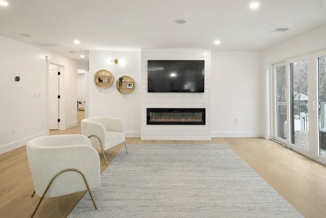 355 Maynard Rd, Sudbury, MA 01776