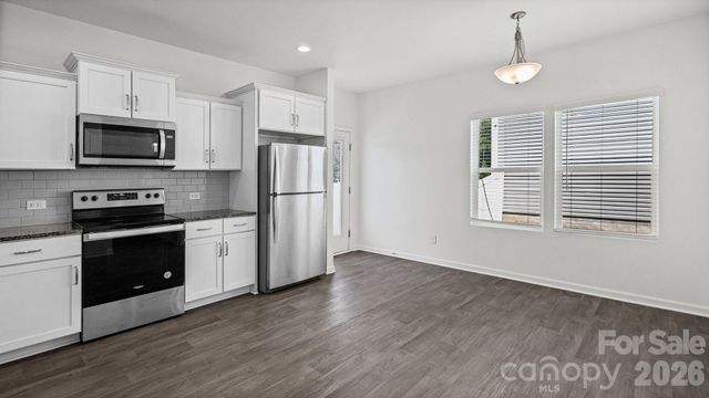 178 Sutters Mill Drive, Troutman, NC 28166