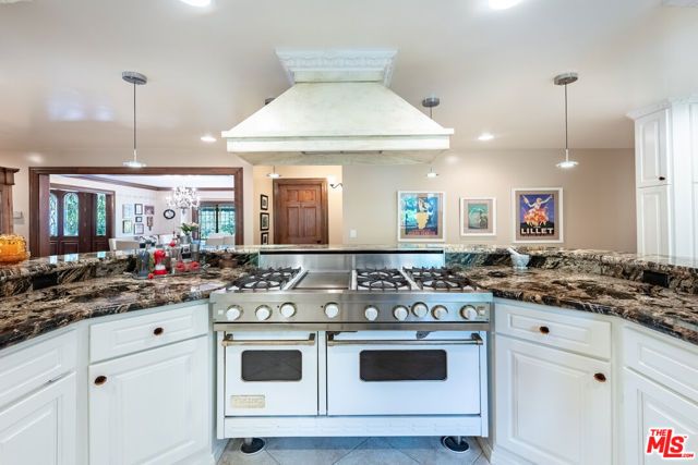 5340 Calvin Avenue, Tarzana (los Angeles), CA 91356