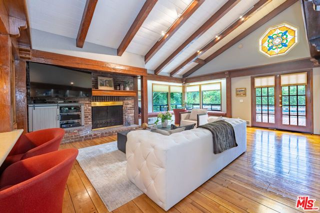5340 Calvin Avenue, Tarzana (los Angeles), CA 91356