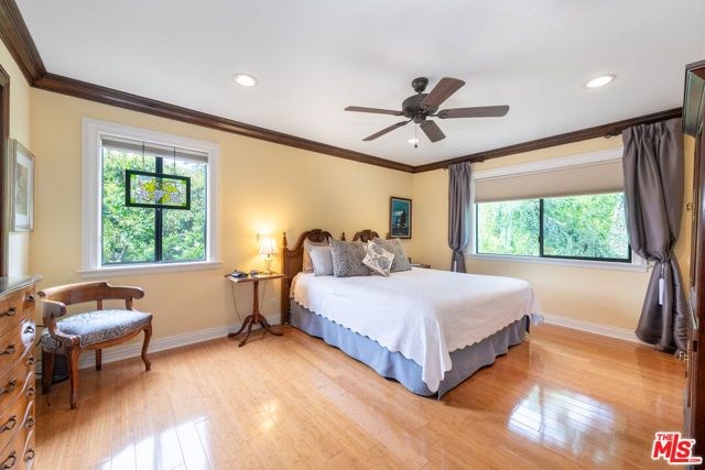 5340 Calvin Avenue, Tarzana (los Angeles), CA 91356