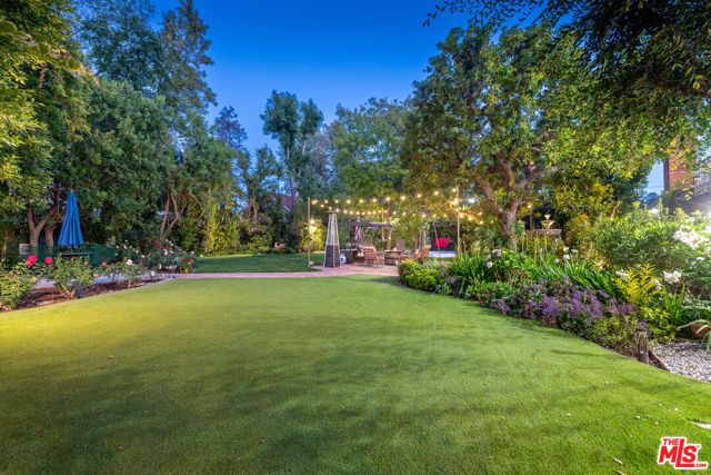 5340 Calvin Avenue, Tarzana (los Angeles), CA 91356