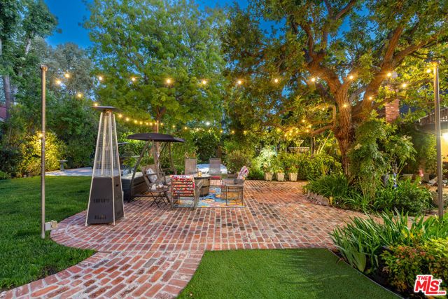 5340 Calvin Avenue, Tarzana (los Angeles), CA 91356